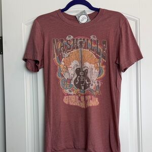 NWT: Nashville Graphic Tee in Dusty Rose